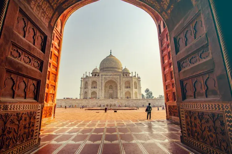Delhi-Agra Historical Tour Package